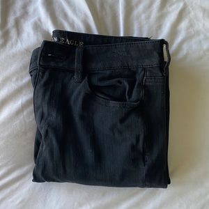 AMERICAN EAGLE Hi-Rise Jeans